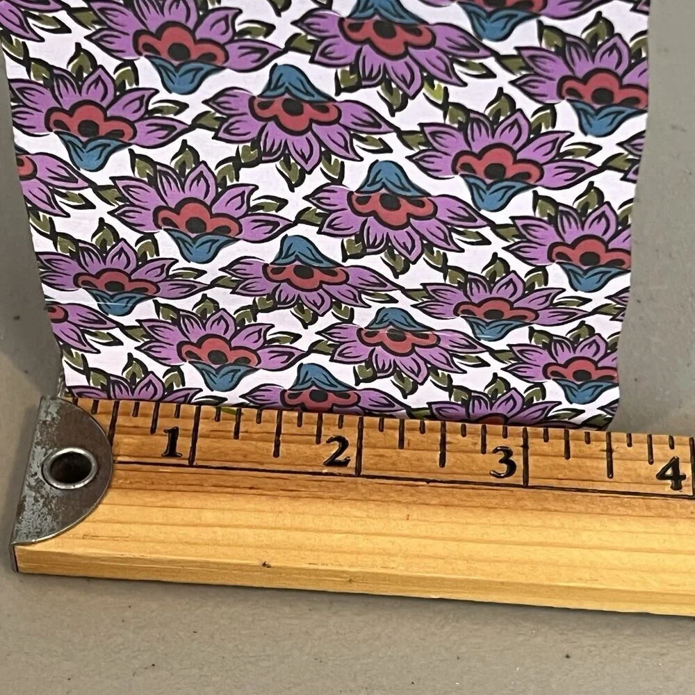 Vera Bradley Printed Note Cube Scaevola Fan Purple Edges White Paper